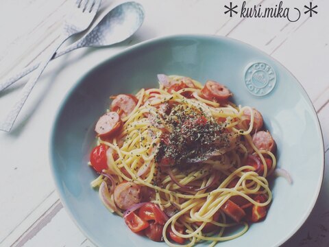 【シンプルな材料で☆】ソーセージのコンソメパスタ